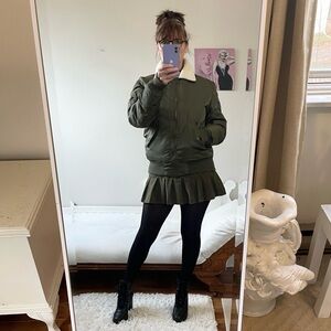 L.O.G.G ARMY GREEN BOMBER PUFFER JACKET POCKETS ZIPPER RIBBED KNOT CUFFS WAIST